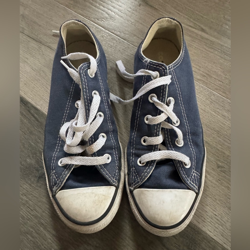 Kids navy converse